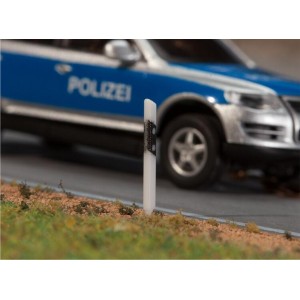 Faller wegmarkering paaltjes